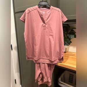 Healing hands scrubs nwt